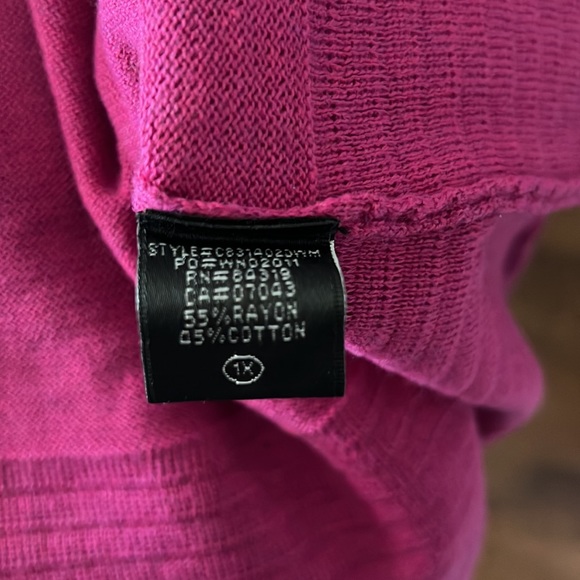 Cyrus Crew Neck Sweater in Very Berry, 1x, NWT - Picture 8 of 8